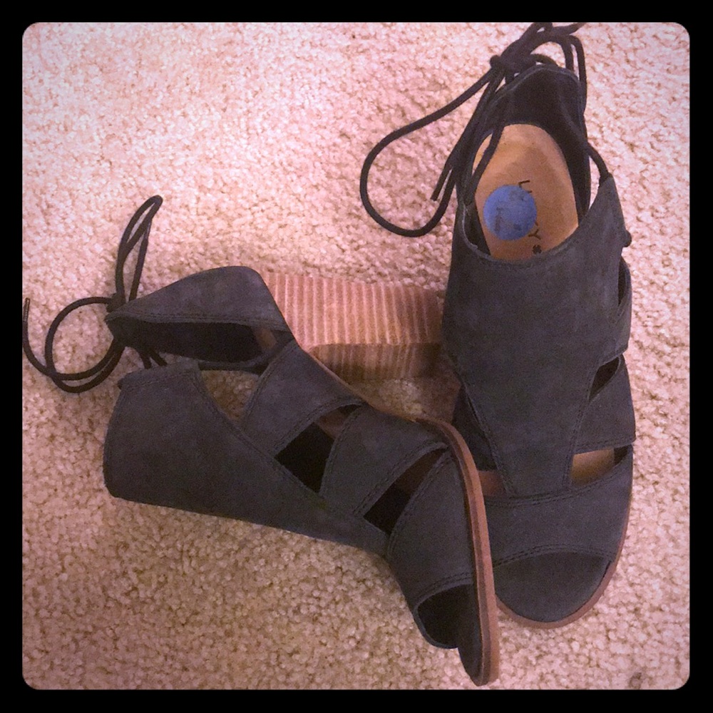 new lucky brand blue wedges!